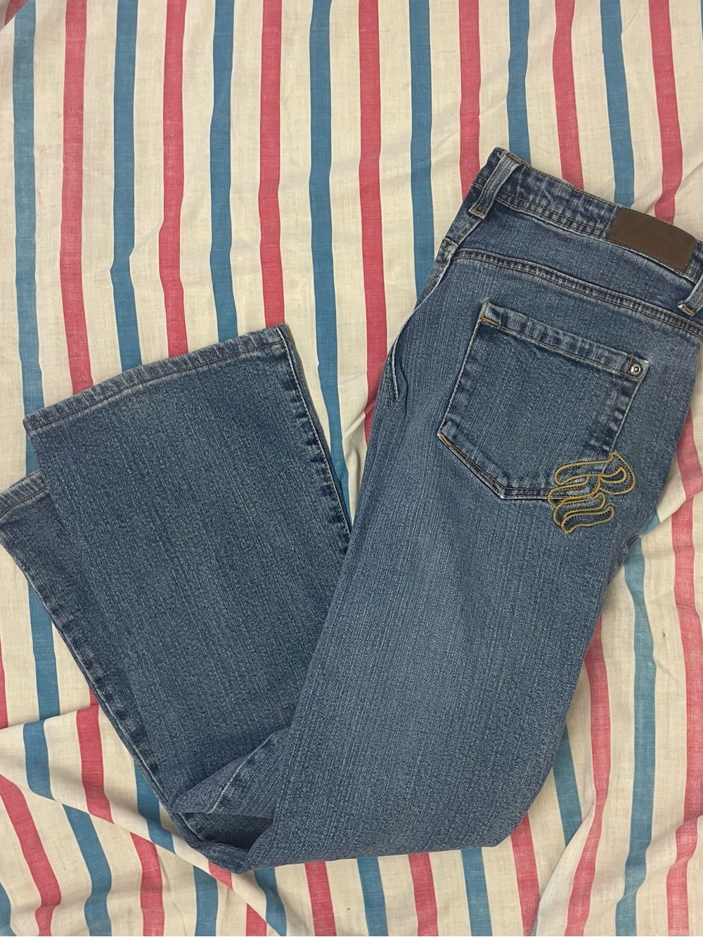 Women's Roca Wear classic Blue Embroidered Pocket Jeans
